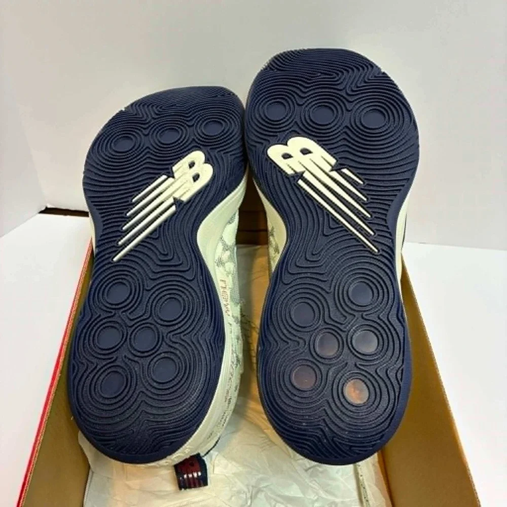 New Balance FuelCell Two WXY v3 Basketball Shoes Mens 12/Wmns 13.5 Cream Navy